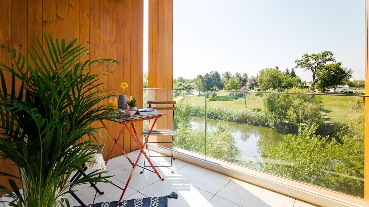 Il Lago - Azur - Cozy Luxurious Smart Home By The Lake Voluntari Zewnętrze zdjęcie
