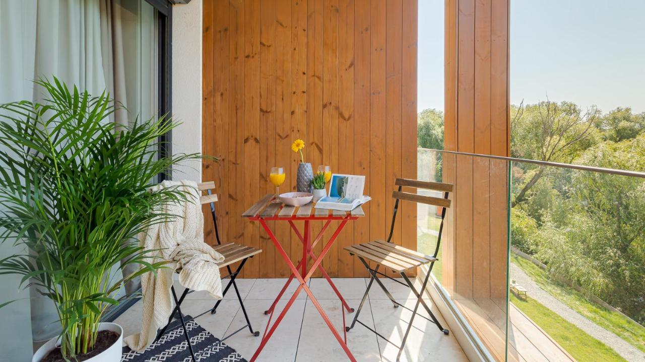 Il Lago - Azur - Cozy Luxurious Smart Home By The Lake Voluntari Zewnętrze zdjęcie